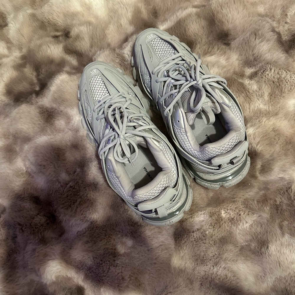balenciaga tracks grey